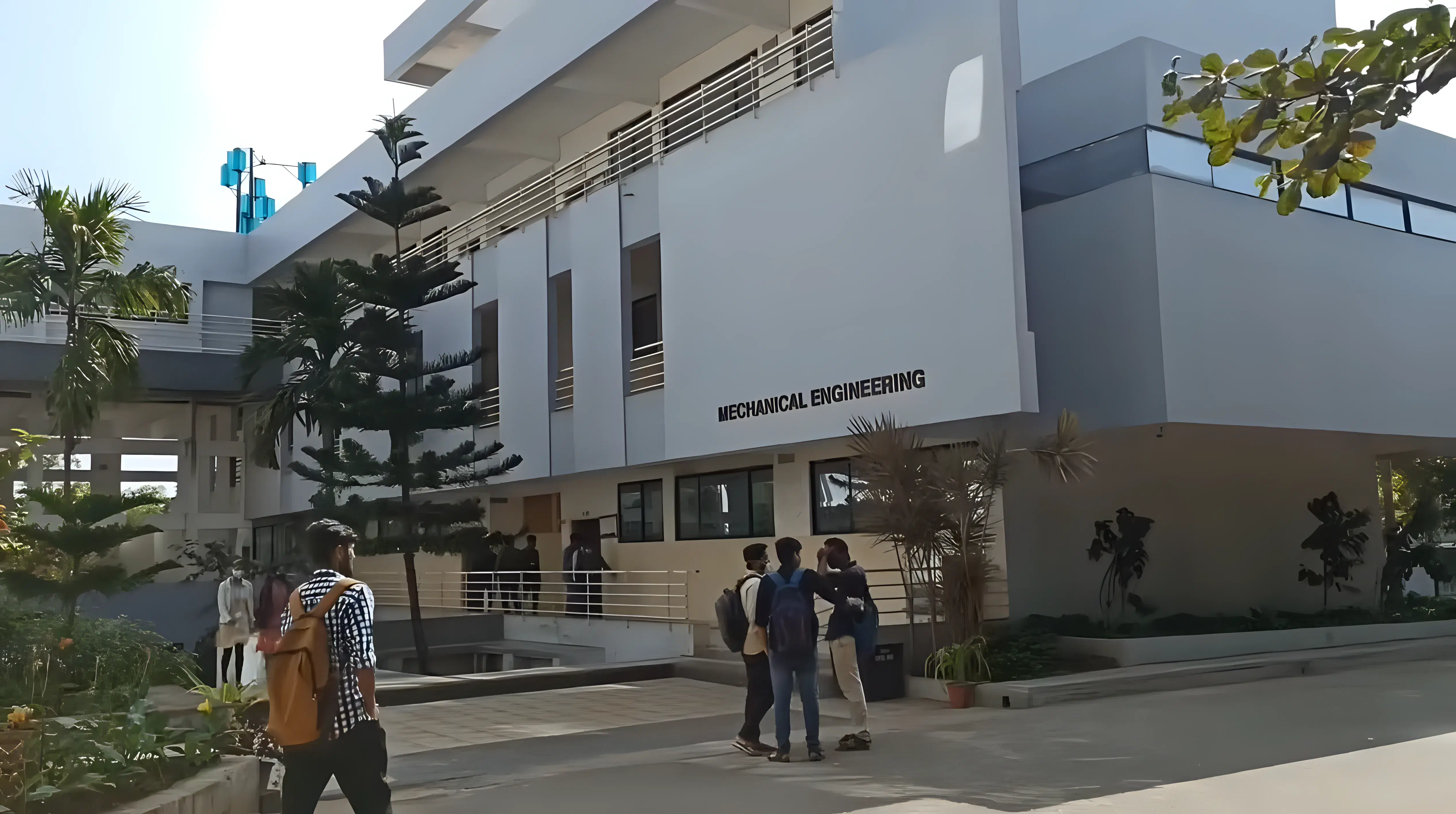 KLE Institute of Technology Hubli campus photo 7